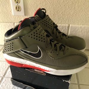 Nike Zoom size 10.5